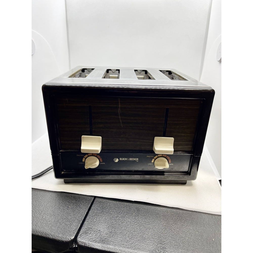 BLACK + DECKER Toaster 4 Slice Chrome Works Vintage Mid Century Wood Brown